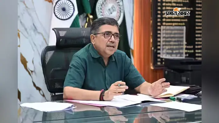 बोकारो में डीएमएफटी योजनाओं की बदलेगी रफ्तार, जानें उपायुक्त ने समीक्षा बैठक में दिए क्या निर्देश