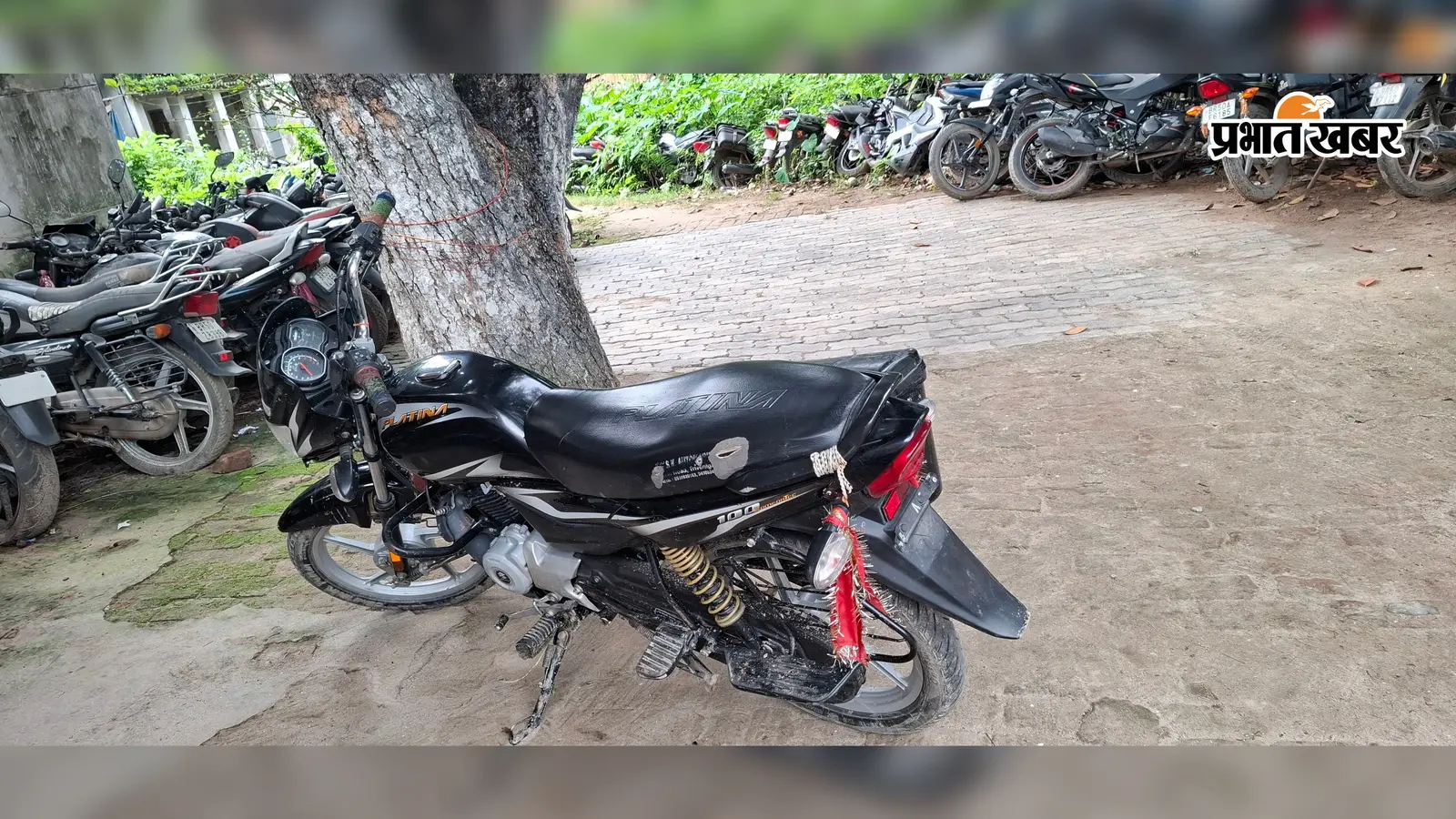 शव मिलने के अगले दिन झाड़ी से मिली राजेश सरदार की बाइक, अब मौत की गुत्थी और गहराई