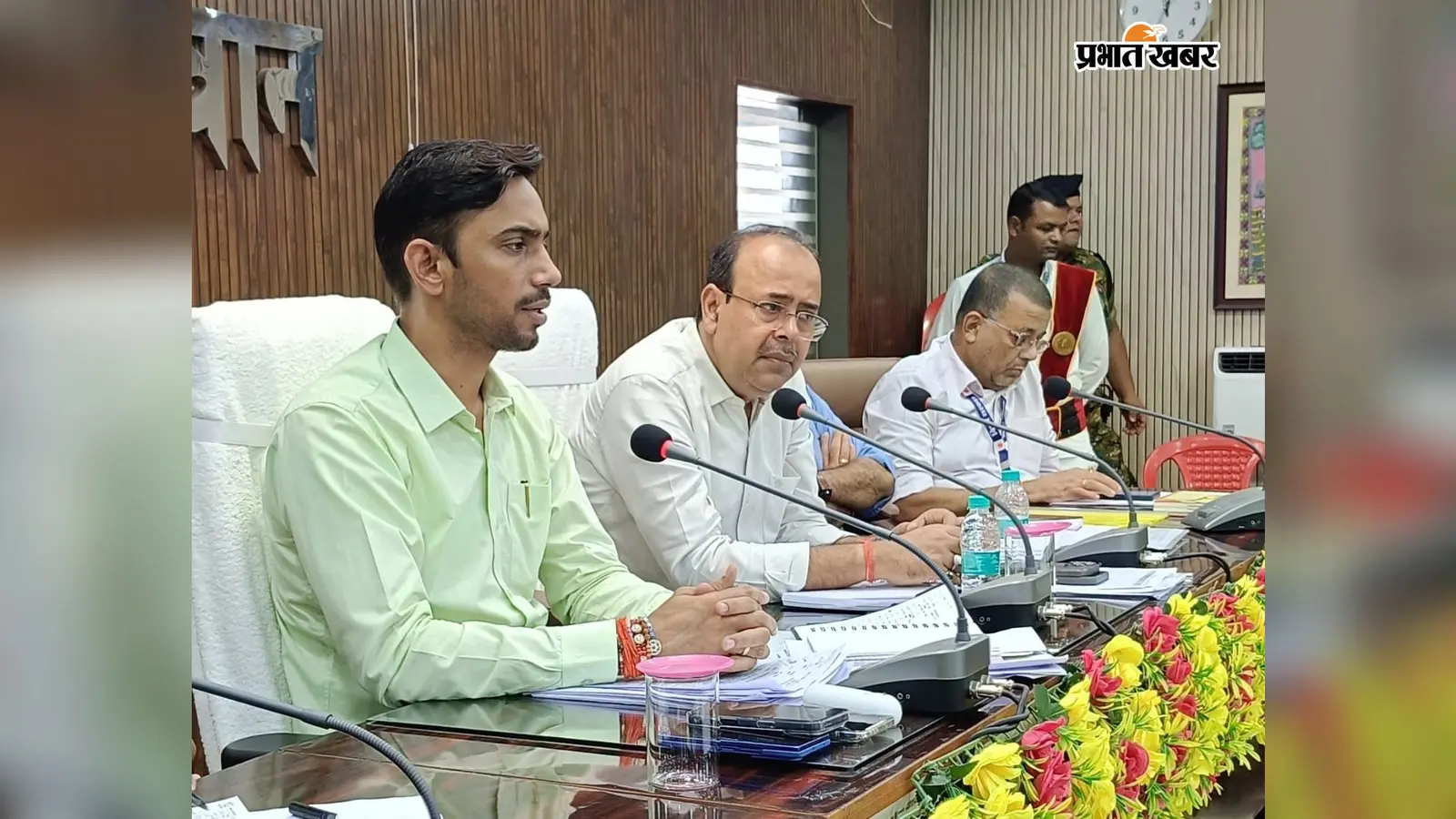 सीवान में प्राथमिकता समन्वय की बैठक, लंबित योजनाओं को समय पर पूरा करने का निर्देश