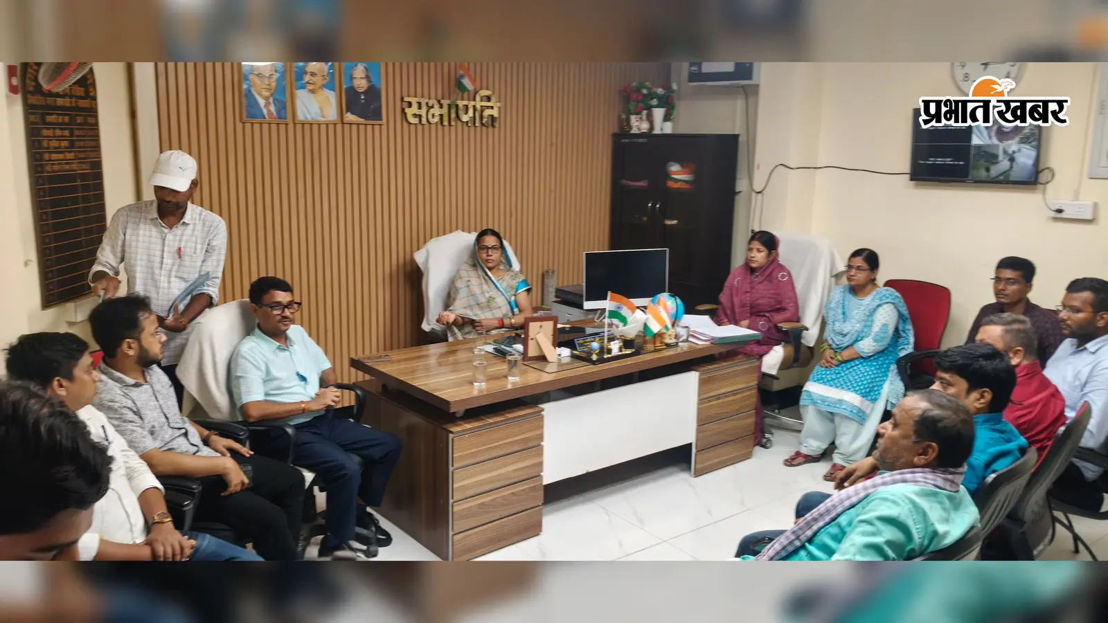 नरकटियागंज में दशहरा-दीपावली की तैयारी शुरू, हाई मास्ट लाइट से सफाई तक नगर परिषद ने लिया फैसला