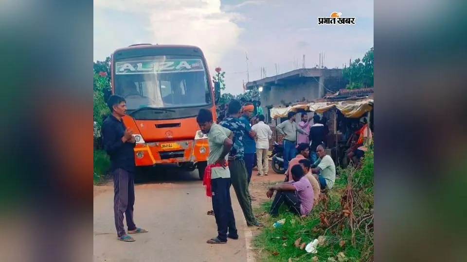 स्कूल बस से कुचल कर छह वर्षीय बच्ची की मौत
