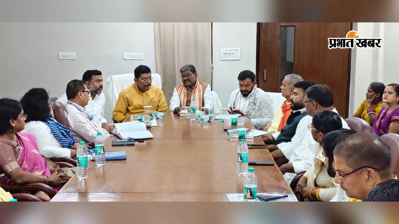 मधुबनी में 6 से 8 अक्टूबर तक होगा ‘आंगन का मिलन’, मंत्री रामचंद्र प्रसाद ने तैयारियों को लेकर की समीक्षा बैठक