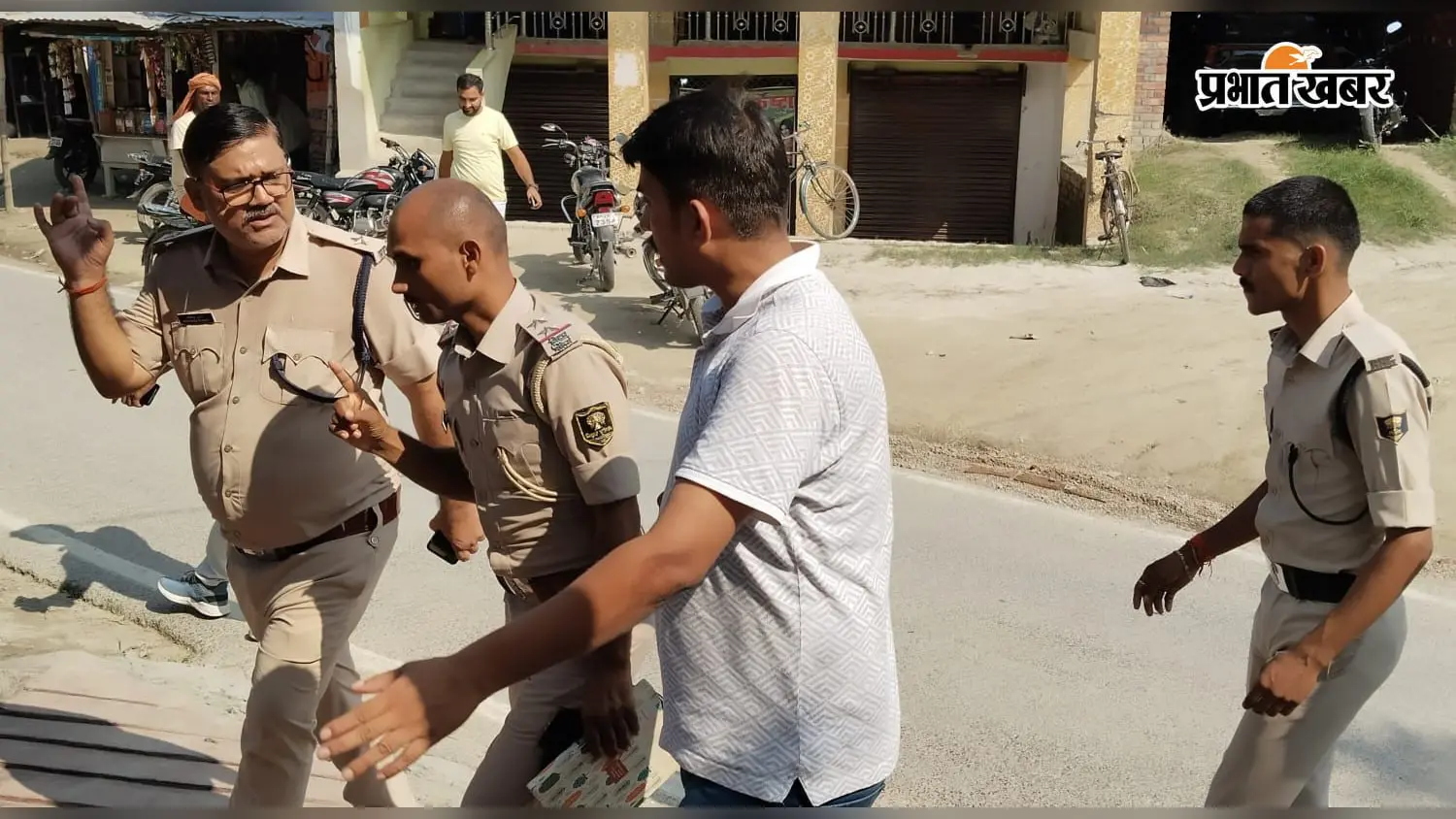 गोपालगंज में 50 लाख की ज्वेलरी लूट की जांच तेज, डॉग स्क्वायड ने खंगाले सुराग