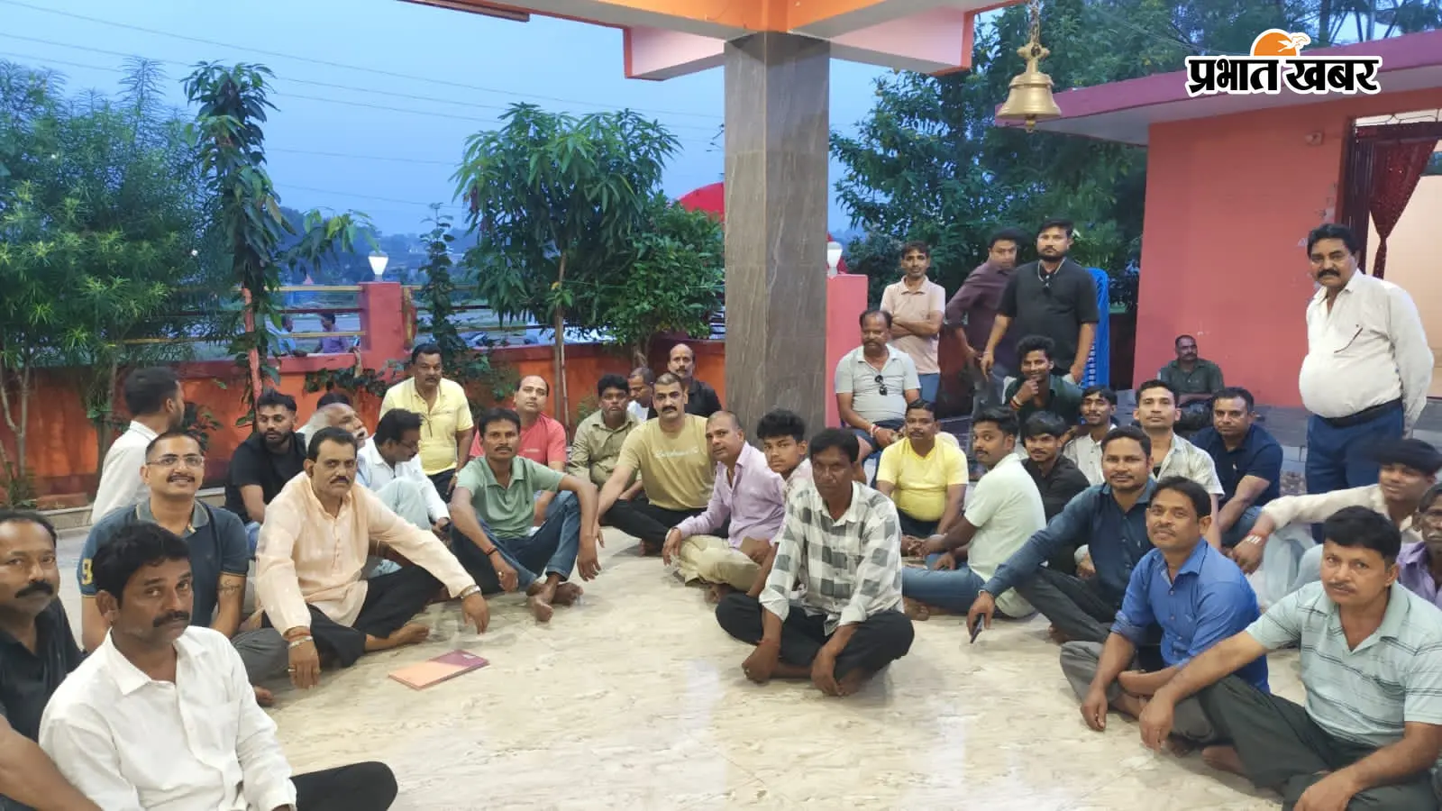 चंदवा में दुर्गा पूजा की तैयारी तेज, मृत्युंजय कुमार सिंह को मिली अध्यक्ष की जिम्मेदारी