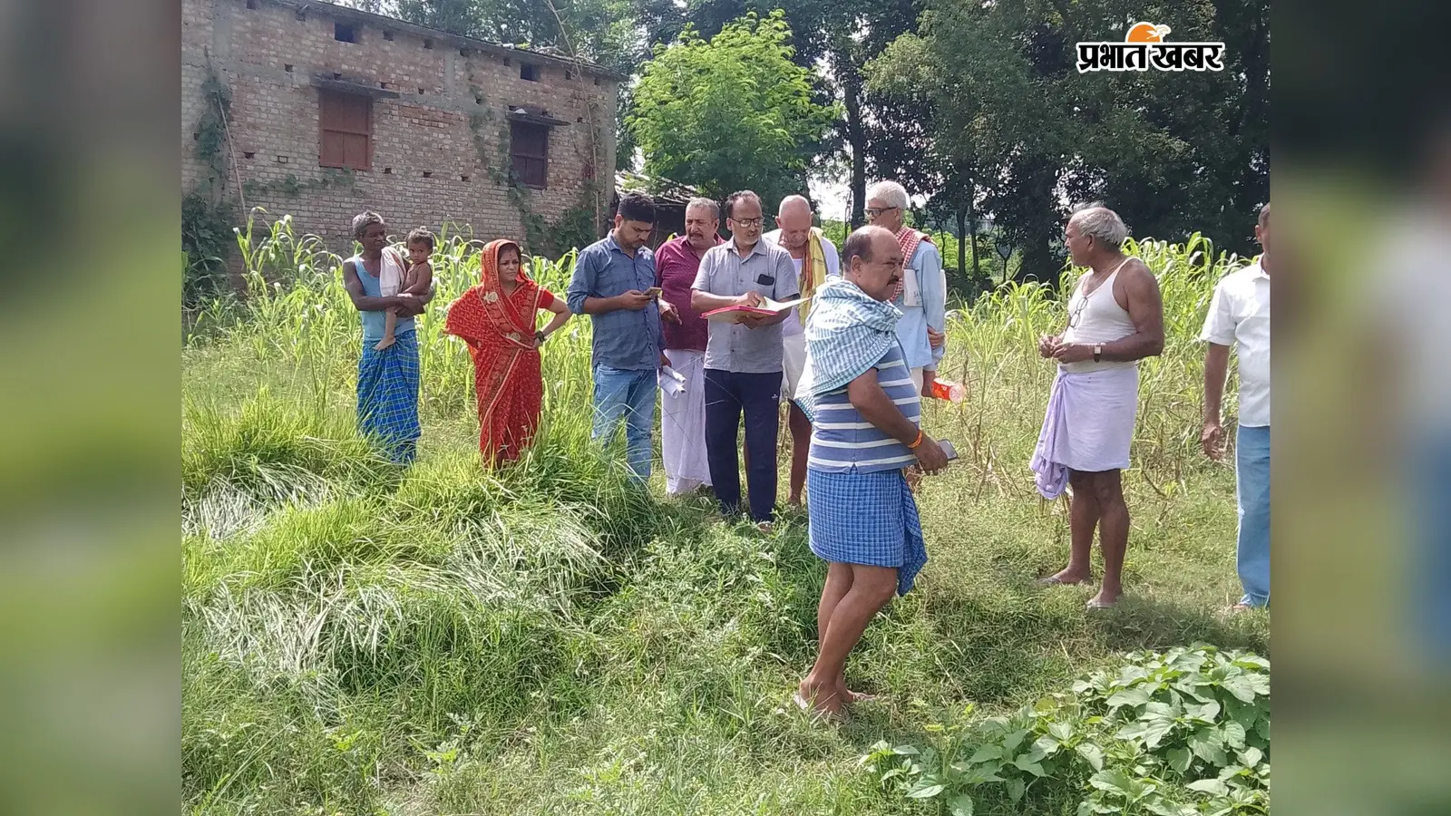 हायाघाट में जमीन सर्वे ने पकड़ी रफ्तार, खेतों में पहुंचकर प्लॉट की हो रही जांच, रैयतों से मांगे जा रहे ये दस्तावेज