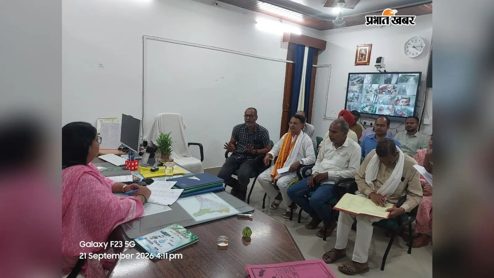 राशन कार्ड और ई-केवाइसी पर फोकस, मोहनिया में आपूर्ति अनुश्रवण समिति की बैठक में एसडीओ ने दिए निर्देश