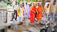 गया के भुरहा पहुंचे श्रीलंका के बौद्ध भिक्षु, भगवान बुद्ध की प्रतिमा और प्राचीन अवशेषों का किया अध्ययन