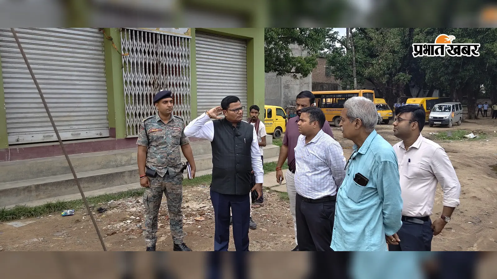 मुंगेर: शारदीय नवरात्रि को लेकर तिलडीहा मंदिर मार्ग का SDO ने किया निरीक्षण, ड्रॉप गेट और पार्किंग की रहेगी व्यवस्था