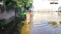 कटिहार के अमदाबाद में बाढ़ का पानी उतरते ही बढ़ी आफत: सड़े कचरे से उठ रही असहनीय दुर्गंध, सांस लेना हुआ मुहाल