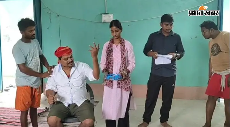 मीरगंज में फणीश्वर नाथ 'रेणु' की 'महुआ घटवारिन' का मंचन जल्द: रिहर्सल में कलाकारों ने फूंकी जान