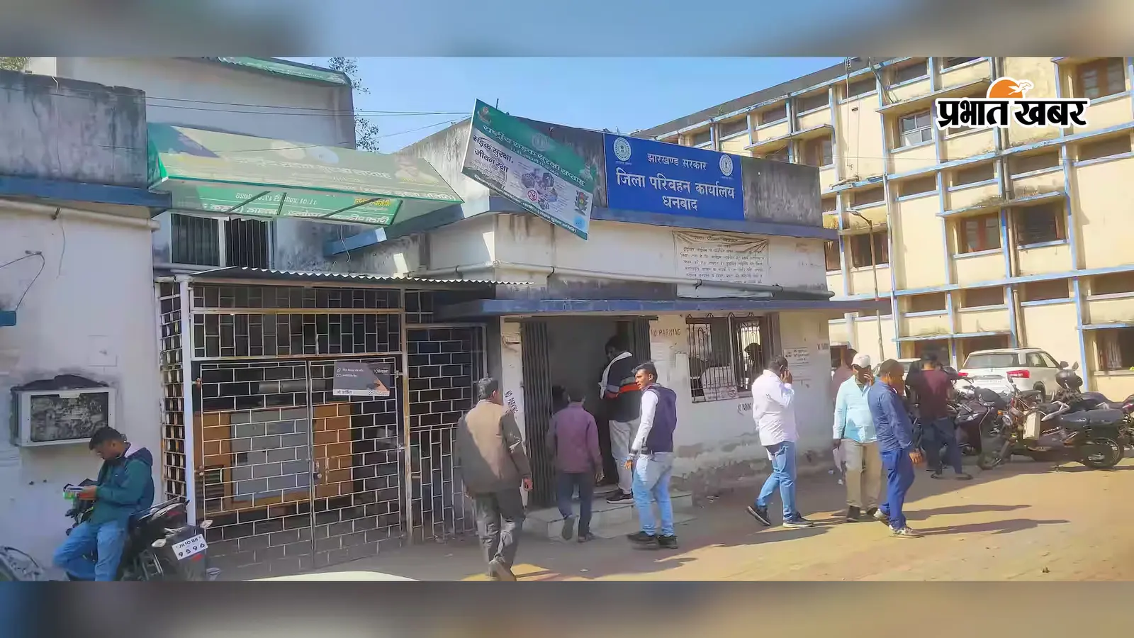 JCB और भारी मशीनों के मालिकों की बढ़ी मुश्किलें, 23.48 लाख तक बकाया टैक्स न चुकाने पर होगी सख्त कार्रवाई