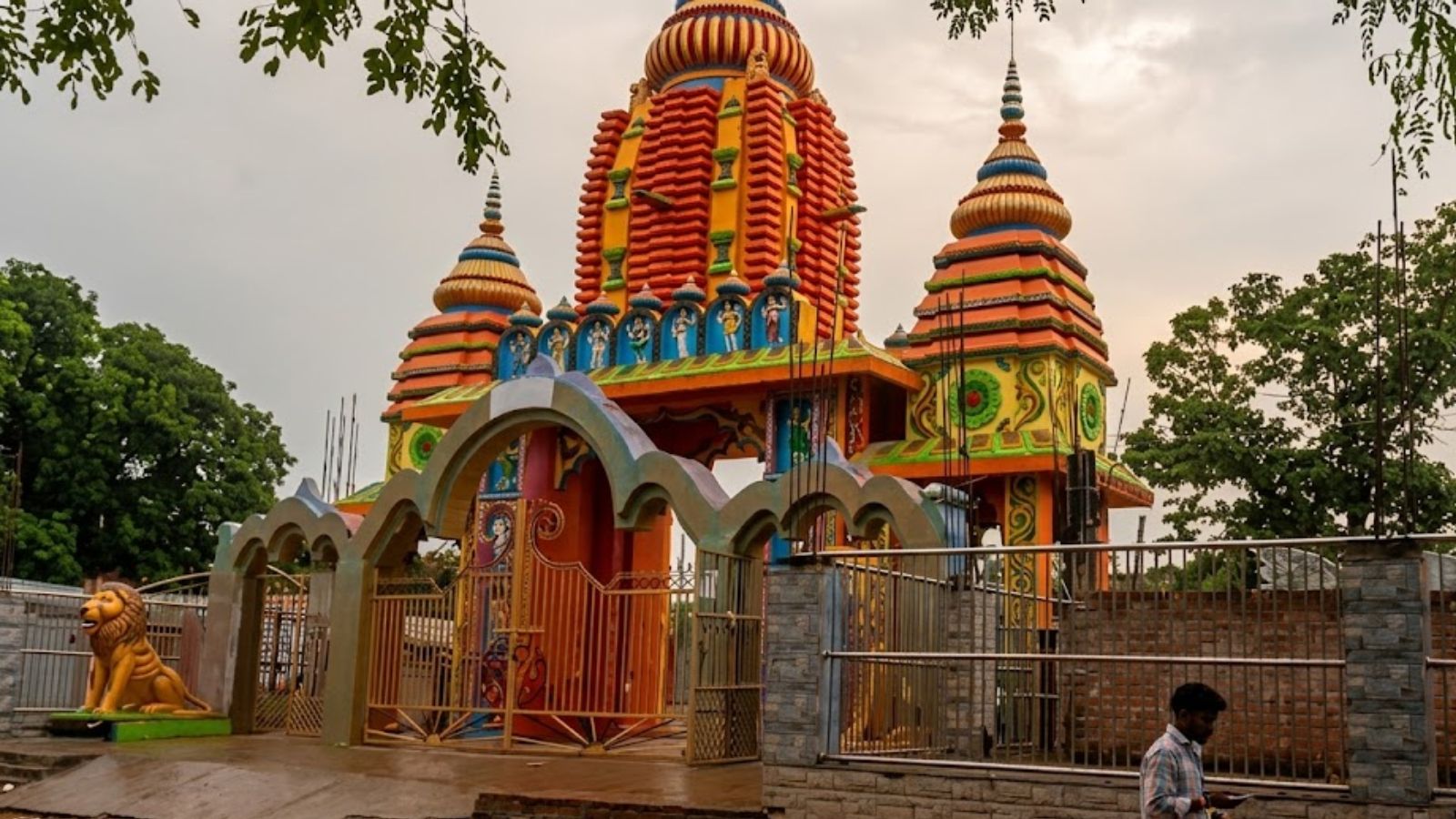 Hathikheda Temple Jharkhand (1).jpg