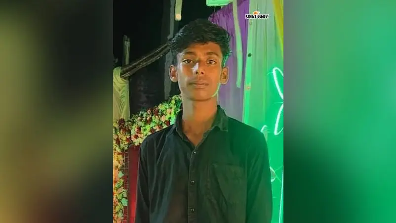 लोहारंगी मोड़ पर बाइक-ट्रक की भिड़ंत, युवक ने धनबाद में तोड़ा दम