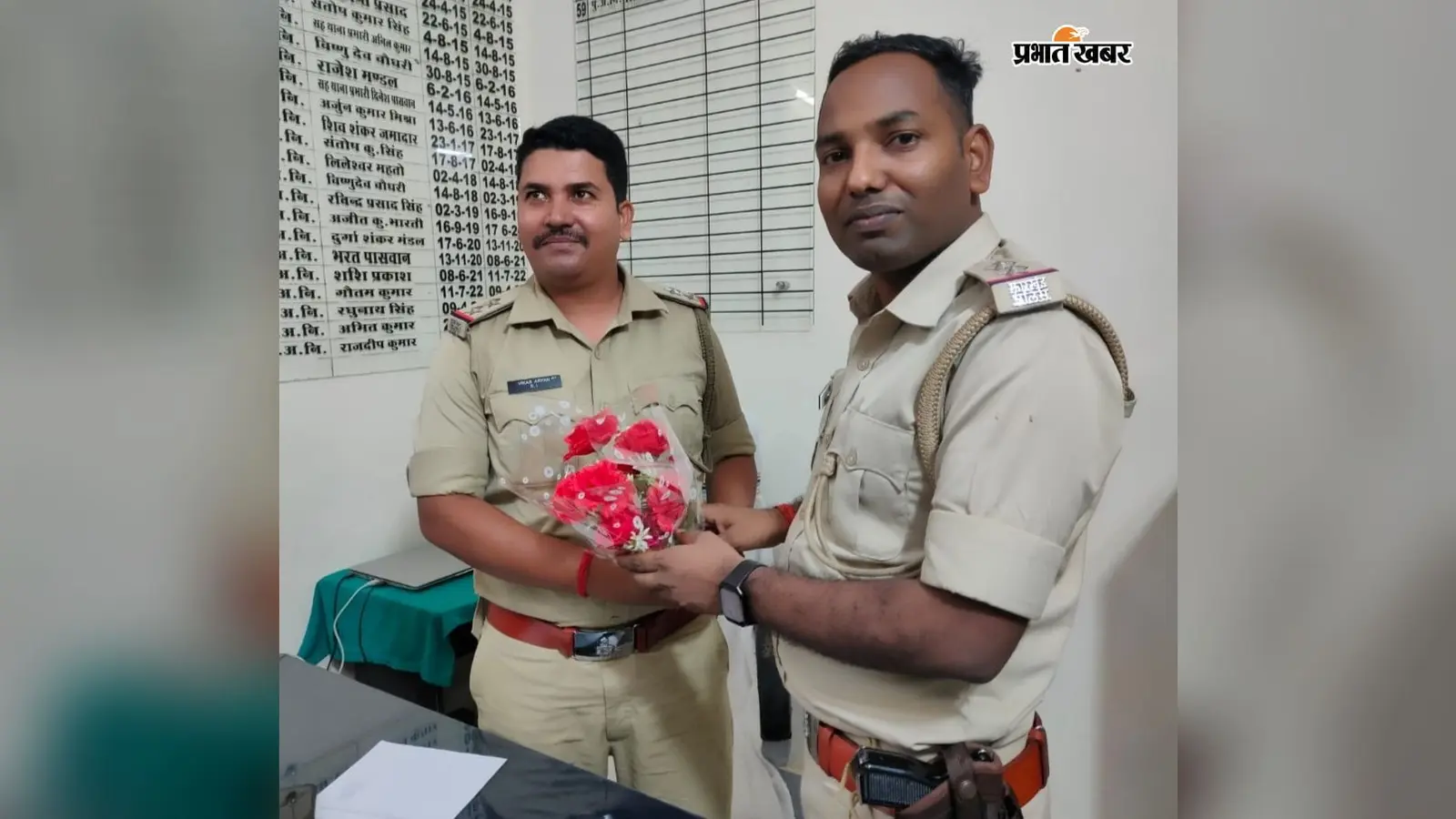 विकास आर्यन ने संभाली पतरातू थाना प्रभारी की कमान