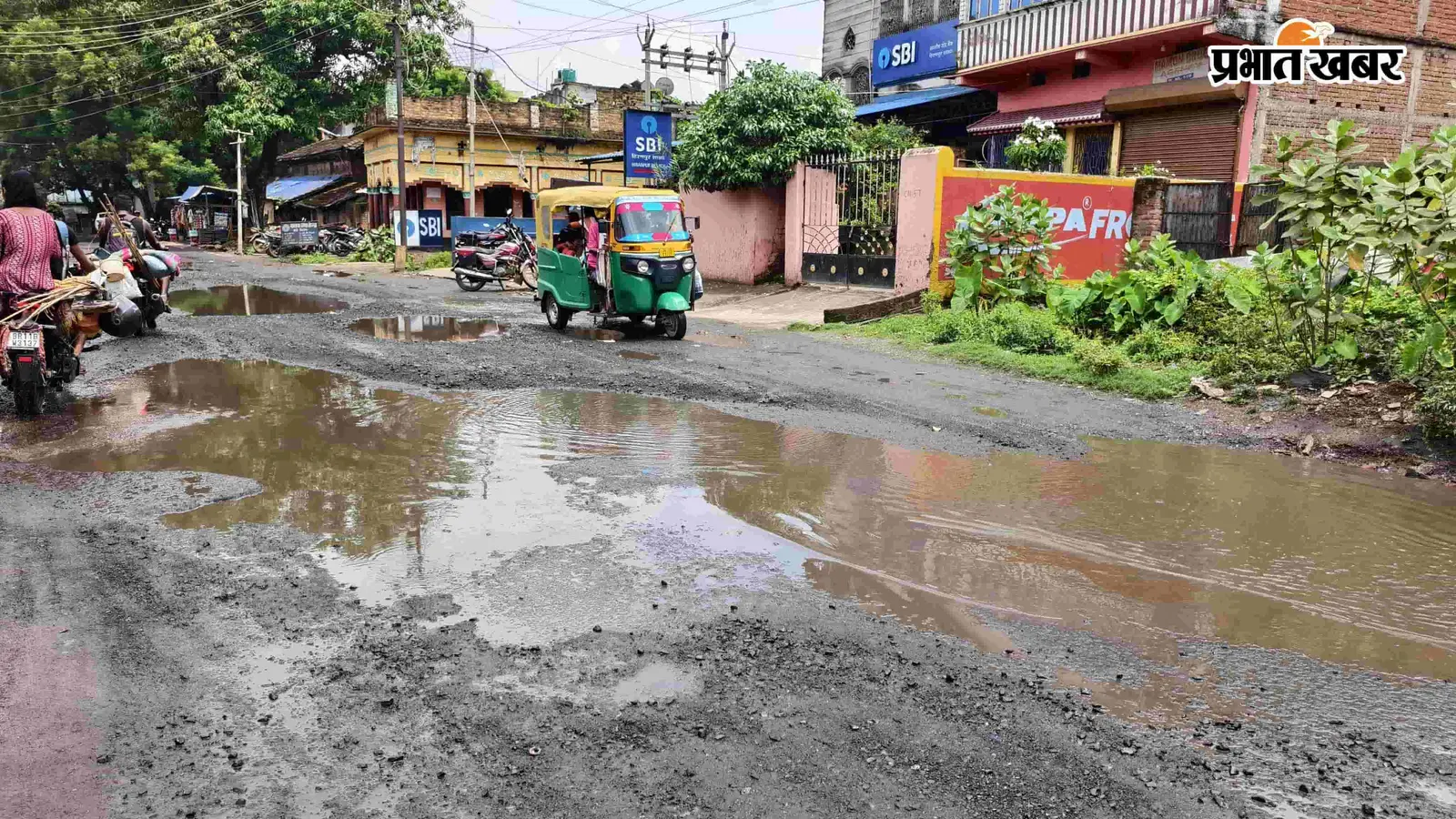 एनएच-333ए पर सफर बना आफत, गड्ढे-गिट्टी और धूल ने बढ़ाई परेशानी