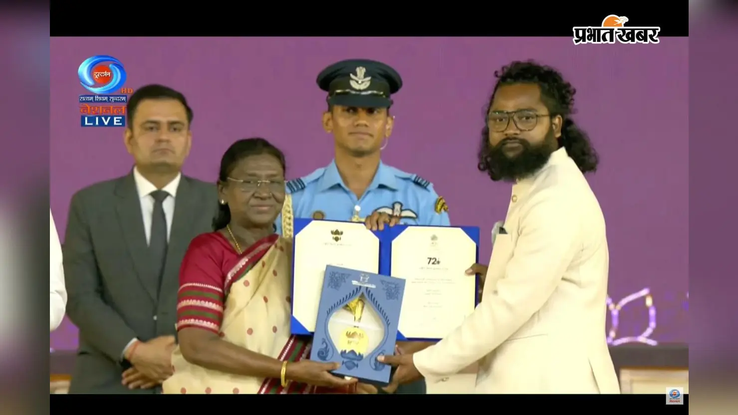 संताली फिल्म ‘आंगेन’ के लिए रवि राज मुर्मू को राष्ट्रीय फिल्म पुरस्कार, राष्ट्रपति ने किया सम्मानित