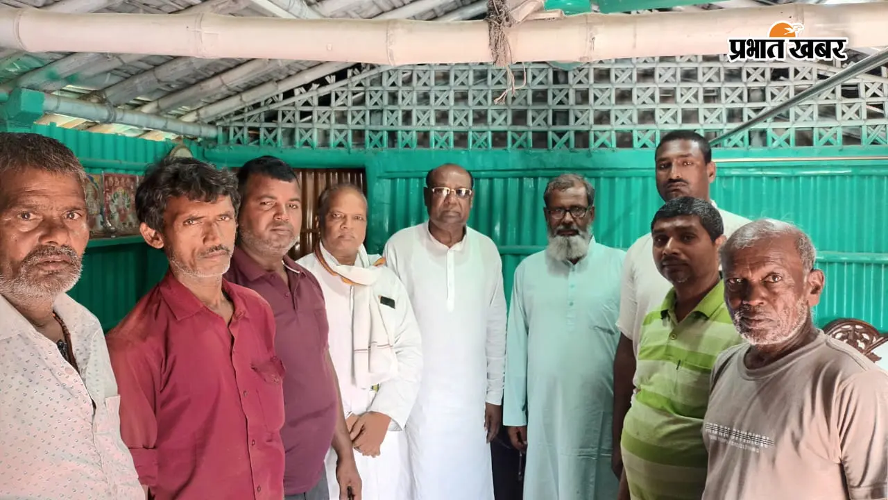 जमुई में छात्रा से छेड़खानी पर उबली नवगछिया कांग्रेस: गौशाला रोड पर प्रदर्शन कर मुख्यमंत्री से मांगा इस्तीफा
