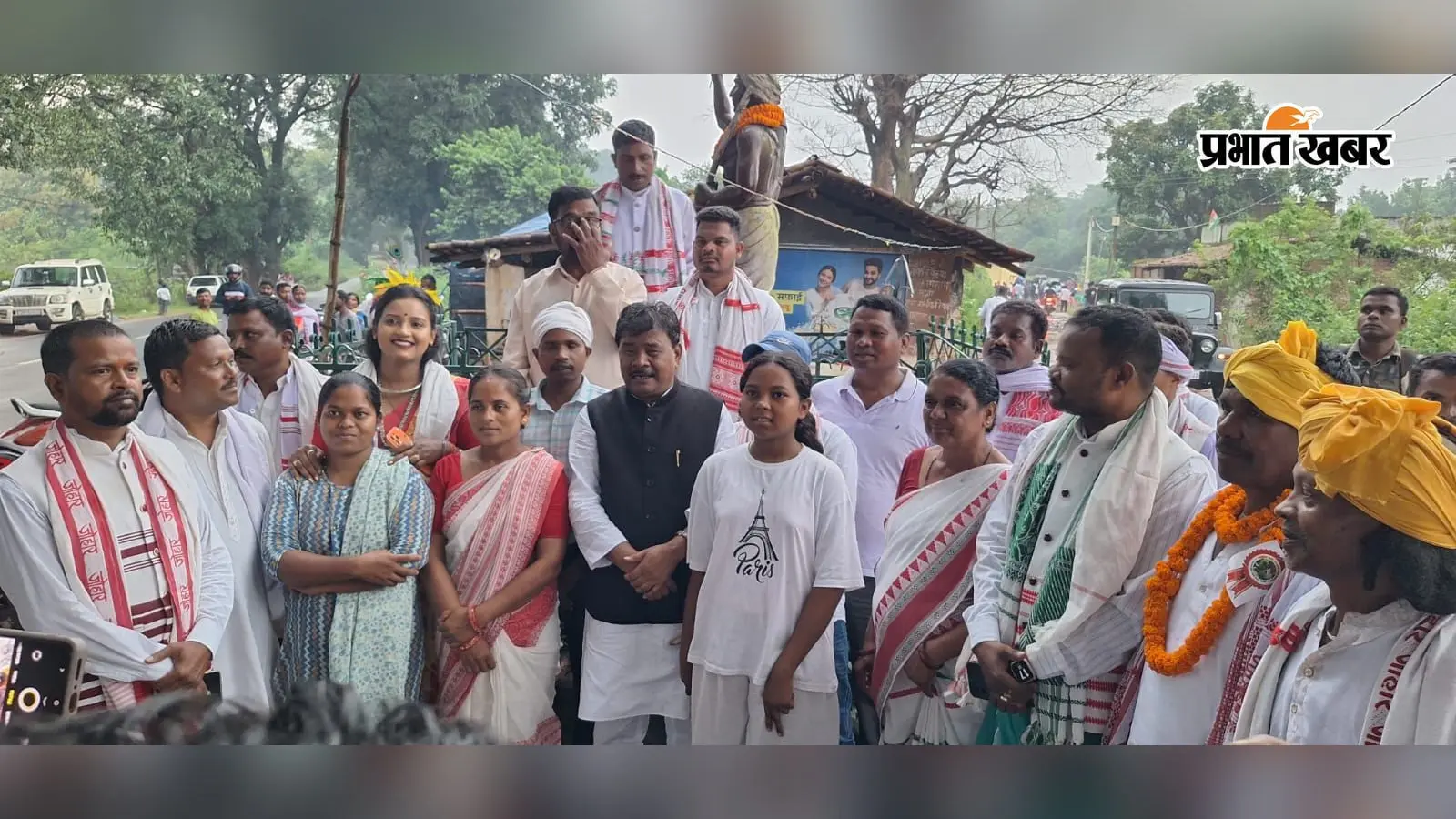 बंदगांव के लुम्बई मोड़ जुड़ीहासा में धूमधाम से मना करमा पर्व, देर रात तक चला सांस्कृतिक कार्यक्रम