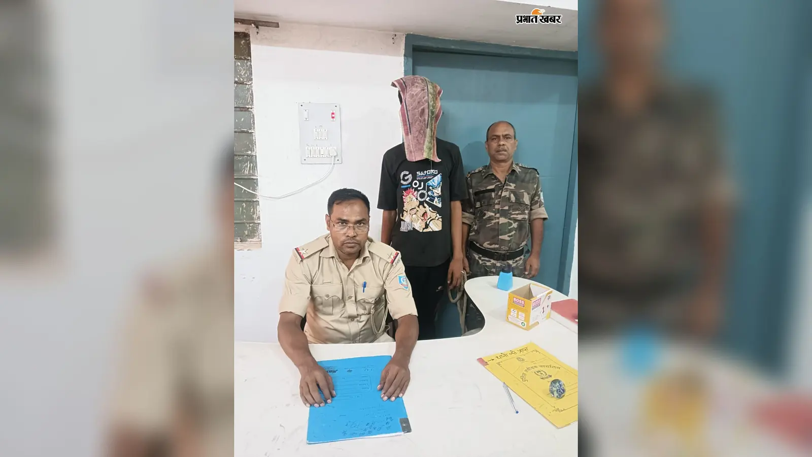 दुकान के गल्ले से रुपये लेकर भागा युवक, पकड़ा गया तो खुल गयी चोरी की पूरी कुंडली