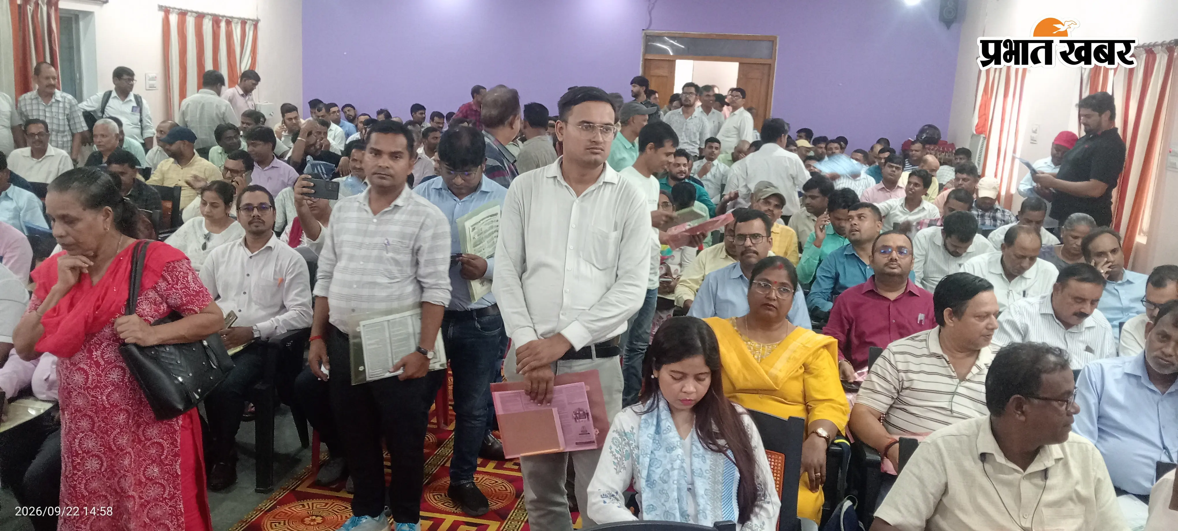 फोटो- गया- कार्यक्रम का उद्घाटन करते विभाग के पदाधिकारी व अतिथि | Prabhat Khabar Network