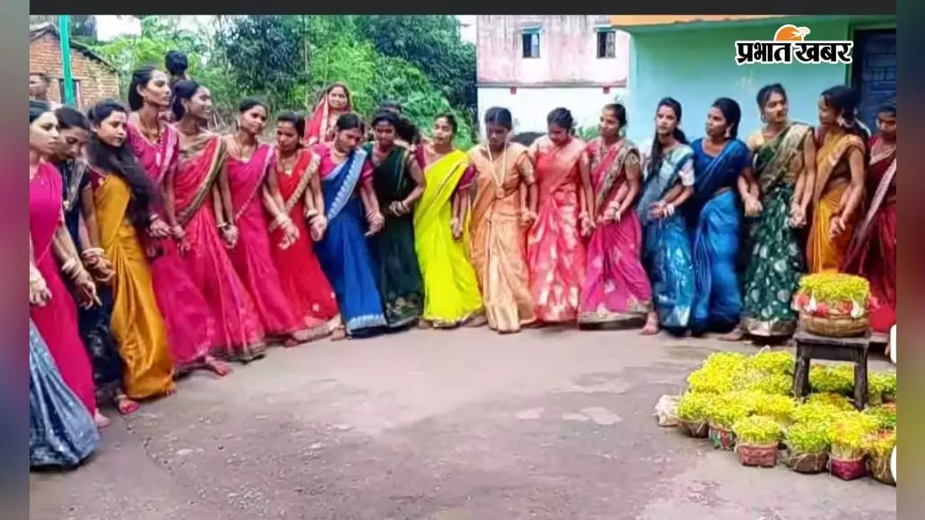 लोकगीतों की धुन और मांदर की थाप पर रातभर झूमता रहा कोयलांचल