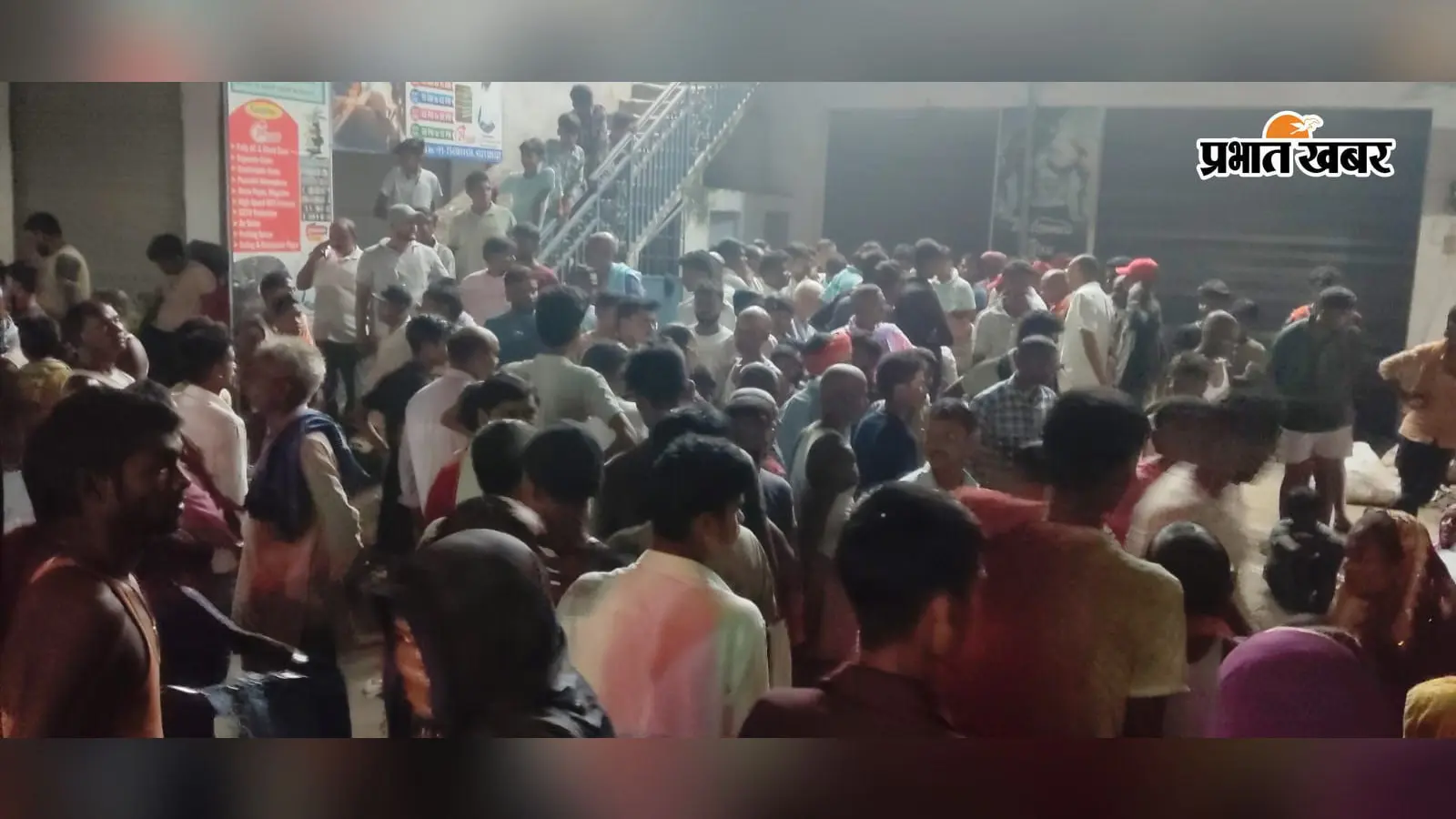 बेलगाम क्रेन ने बुजुर्ग किसान को कुचला: मौके पर मौत, आक्रोशित ग्रामीणों ने किया सड़क जाम