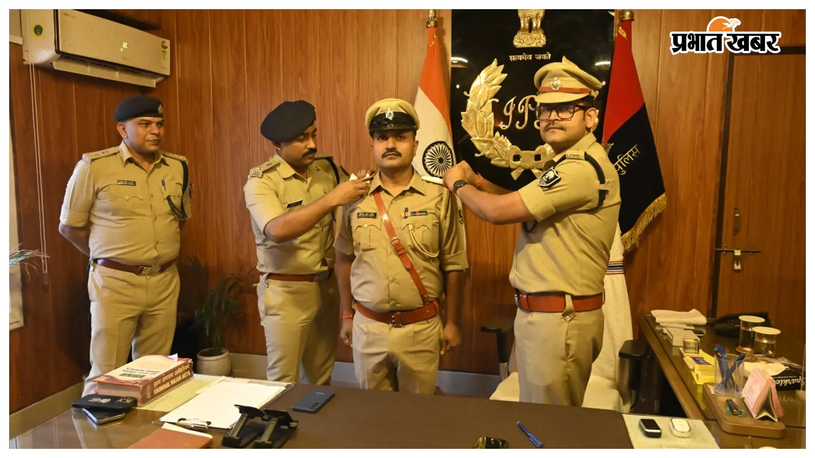 मुजफ्फरपुर में पीपिंग समारोह: 190 सहायक अवर निरीक्षकों को मिला पुलिस अवर निरीक्षक का प्रभार, कंधों पर सजे दो सितारे