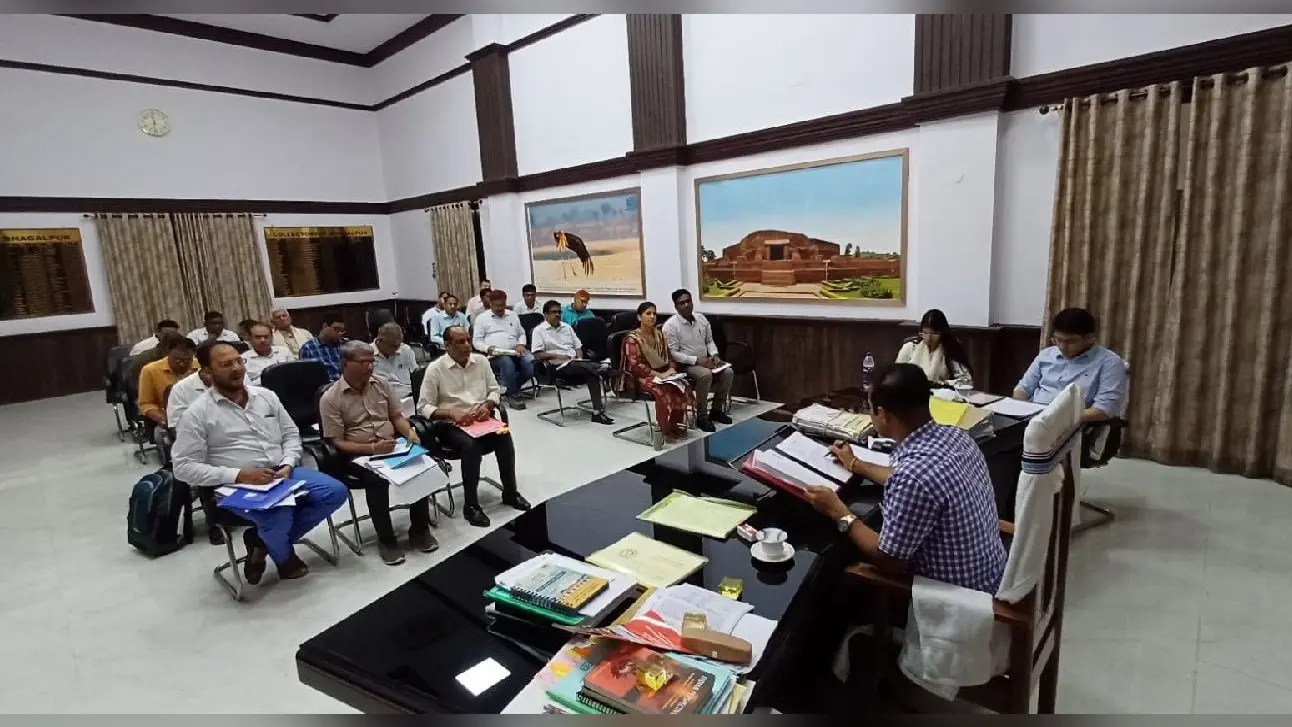 स्कूलों की बदहाली पर शिक्षा विभाग सख्त, एरियर से एमडीएम तक 19 बिंदुओं पर BEO से मांगा हिसाब