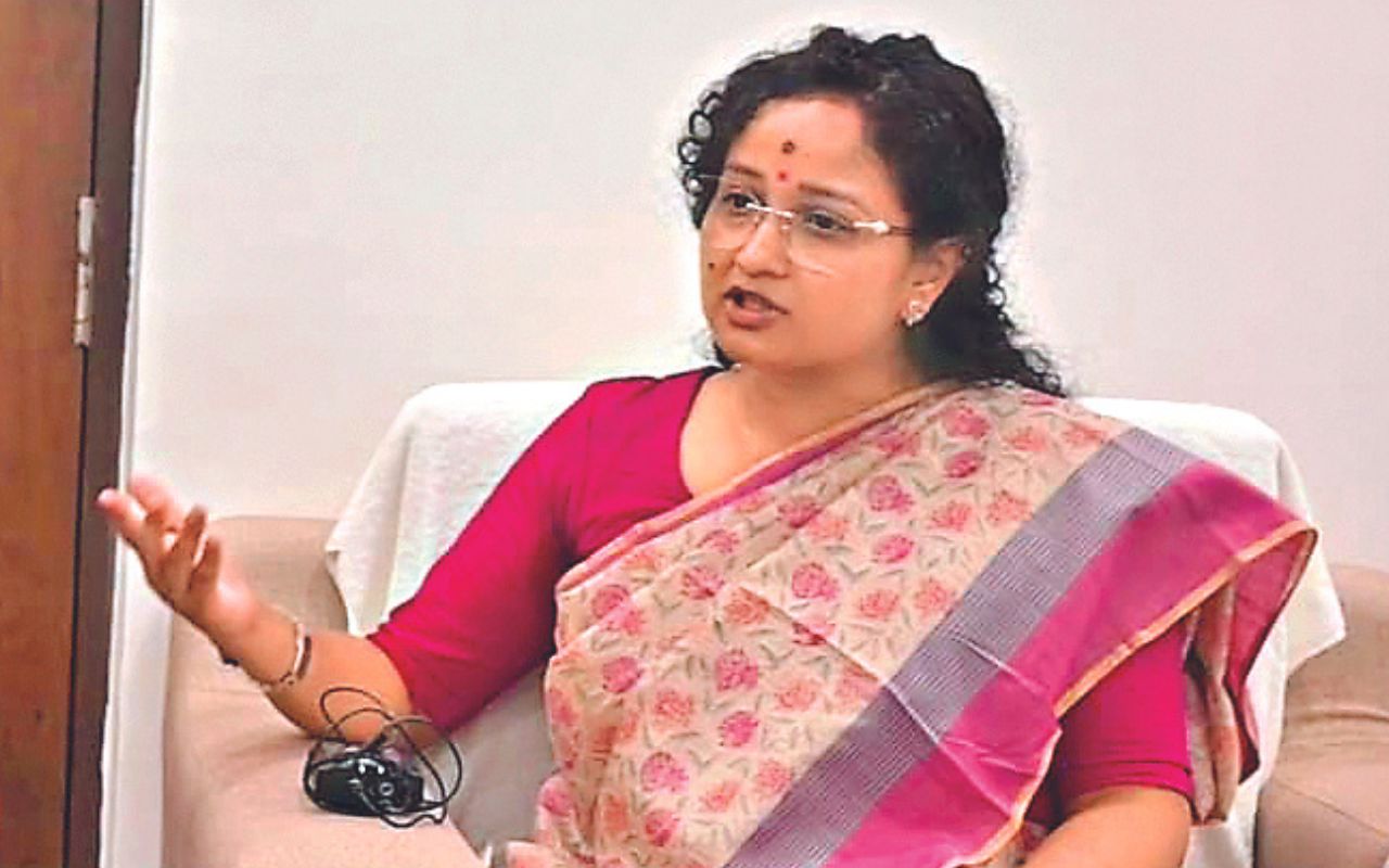 गांडेय विधायक कल्पना सोरेन की तस्वीर