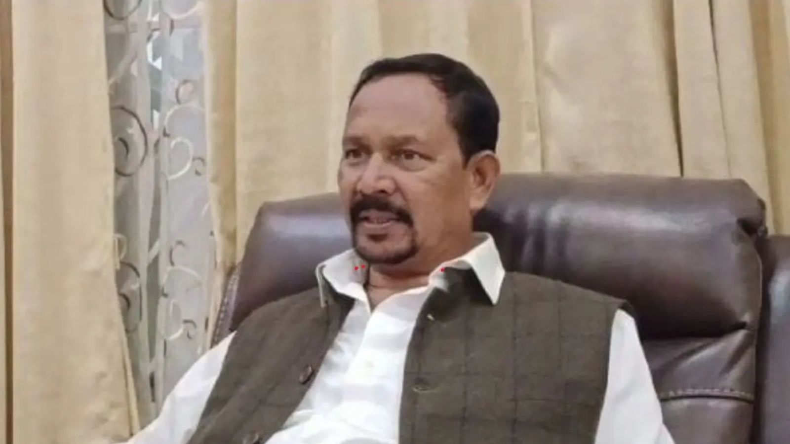 दीपक बिरुआ की फाइल फोटो
