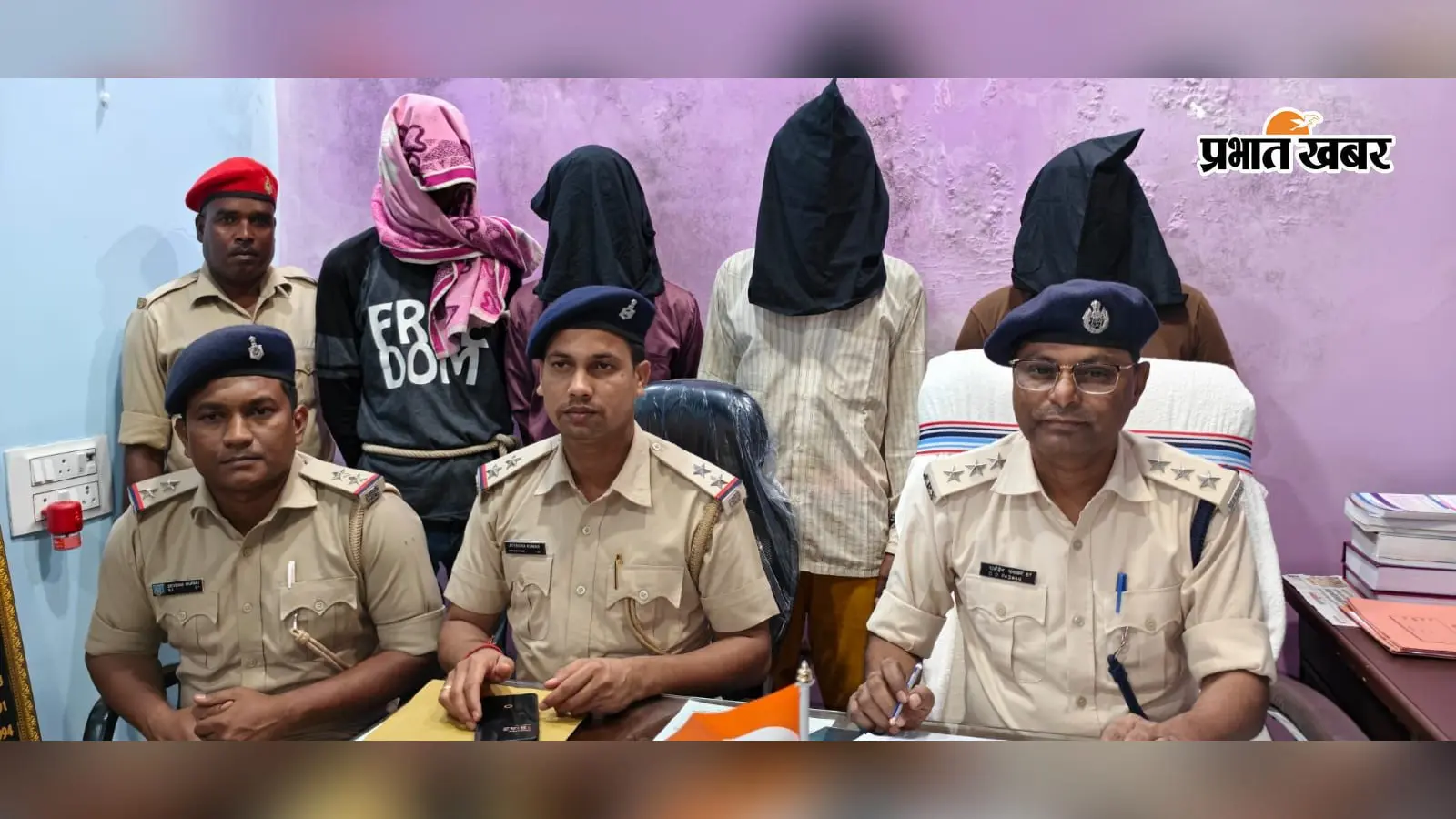 एंबुलेंस में मरीज नहीं, ले जाया जा रहा था 82.98 किलो गांजा; सिमडेगा में 4 गिरफ्तार