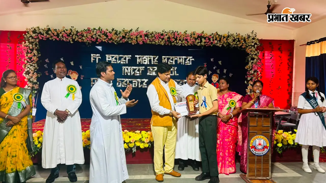‘प्रतिभा पलायन’ पर छात्रों की जोरदार बहस, सवालों की बौछार के बीच दिखा गजब का आत्मविश्वास