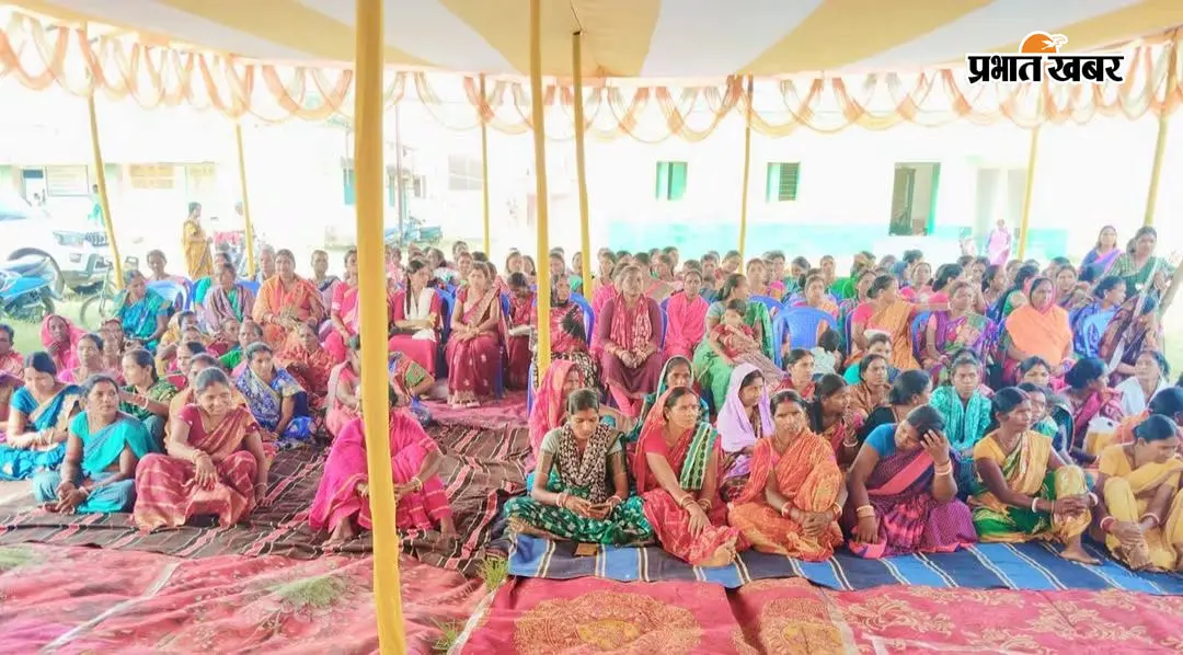 गांव की महिलाओं ने भरी आत्मनिर्भरता की उड़ान, आजीविका समिति की आमसभा में रोजगार बढ़ाने पर मंथन