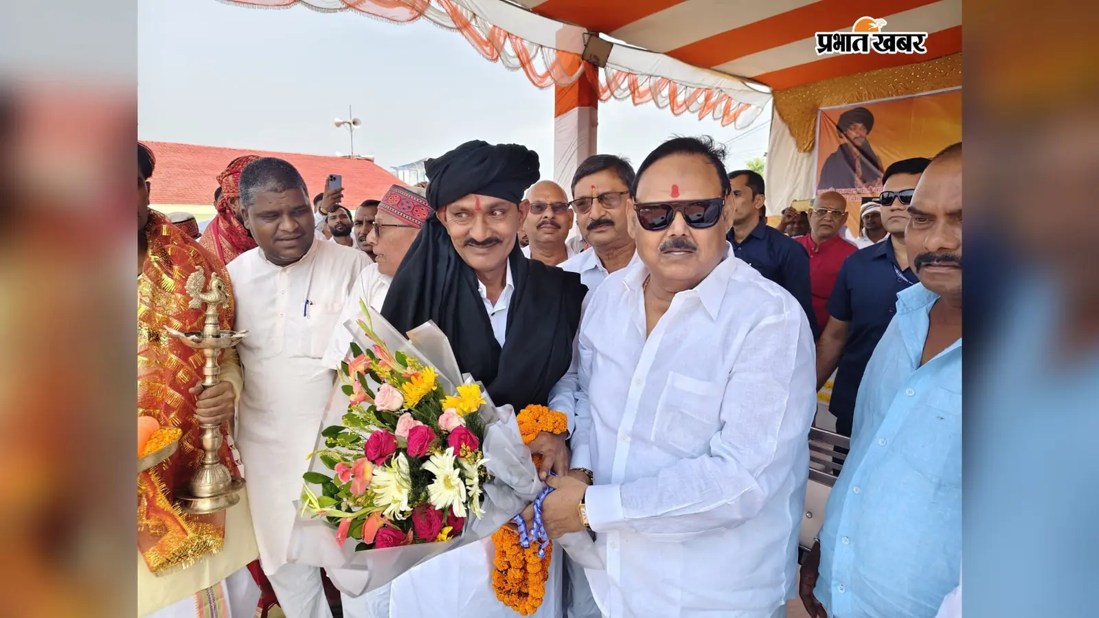 हुसैनाबाद में काली कंबल वाले बाबा द्वारा निःशुल्क स्वास्थ्य सेवा शुरू