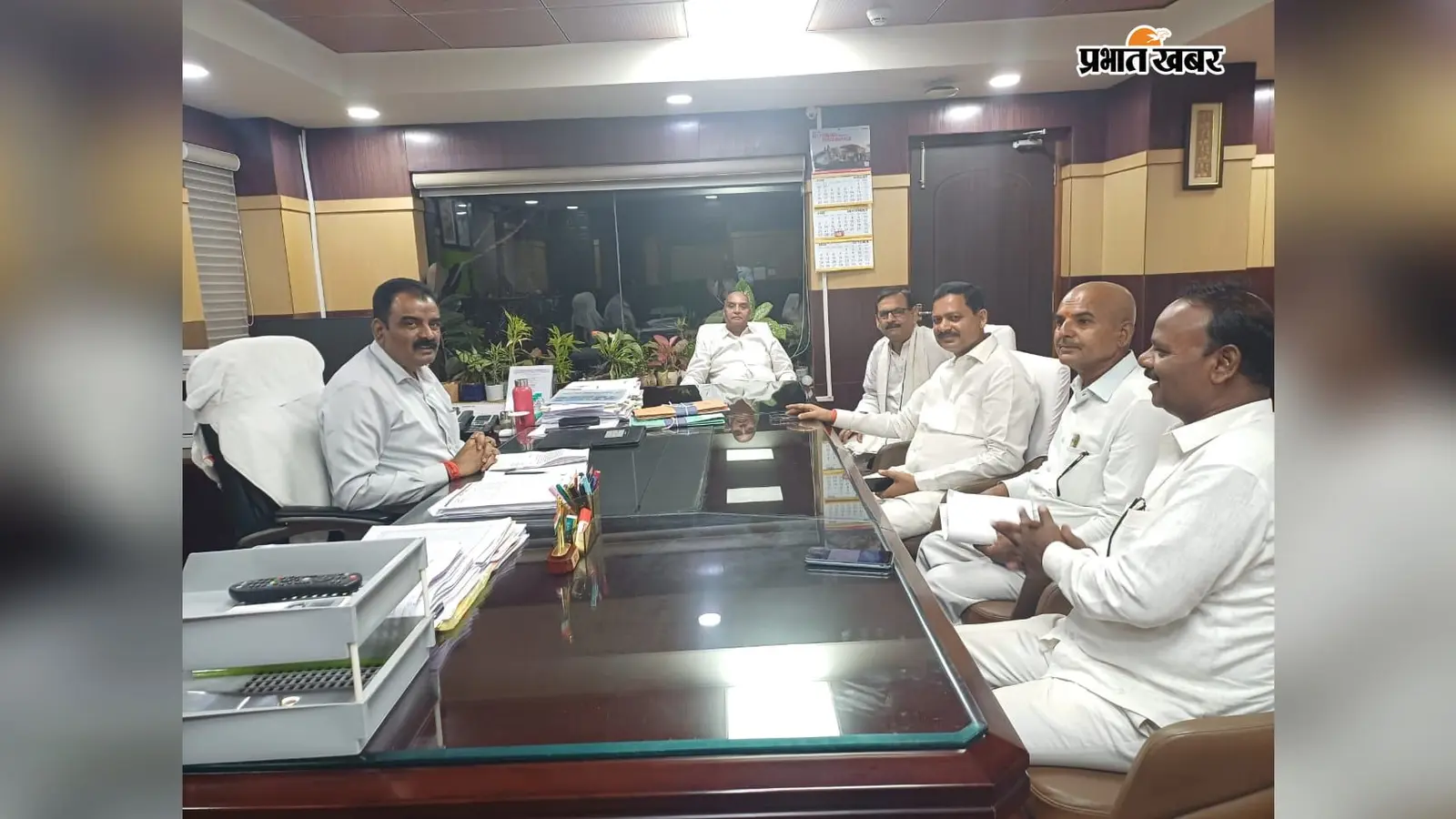 CCL CMD संग मजदूर संघ की बैठक: जर्जर आवास और कथारा की आग समेत इन 7 मुद्दों पर बनी सहमति