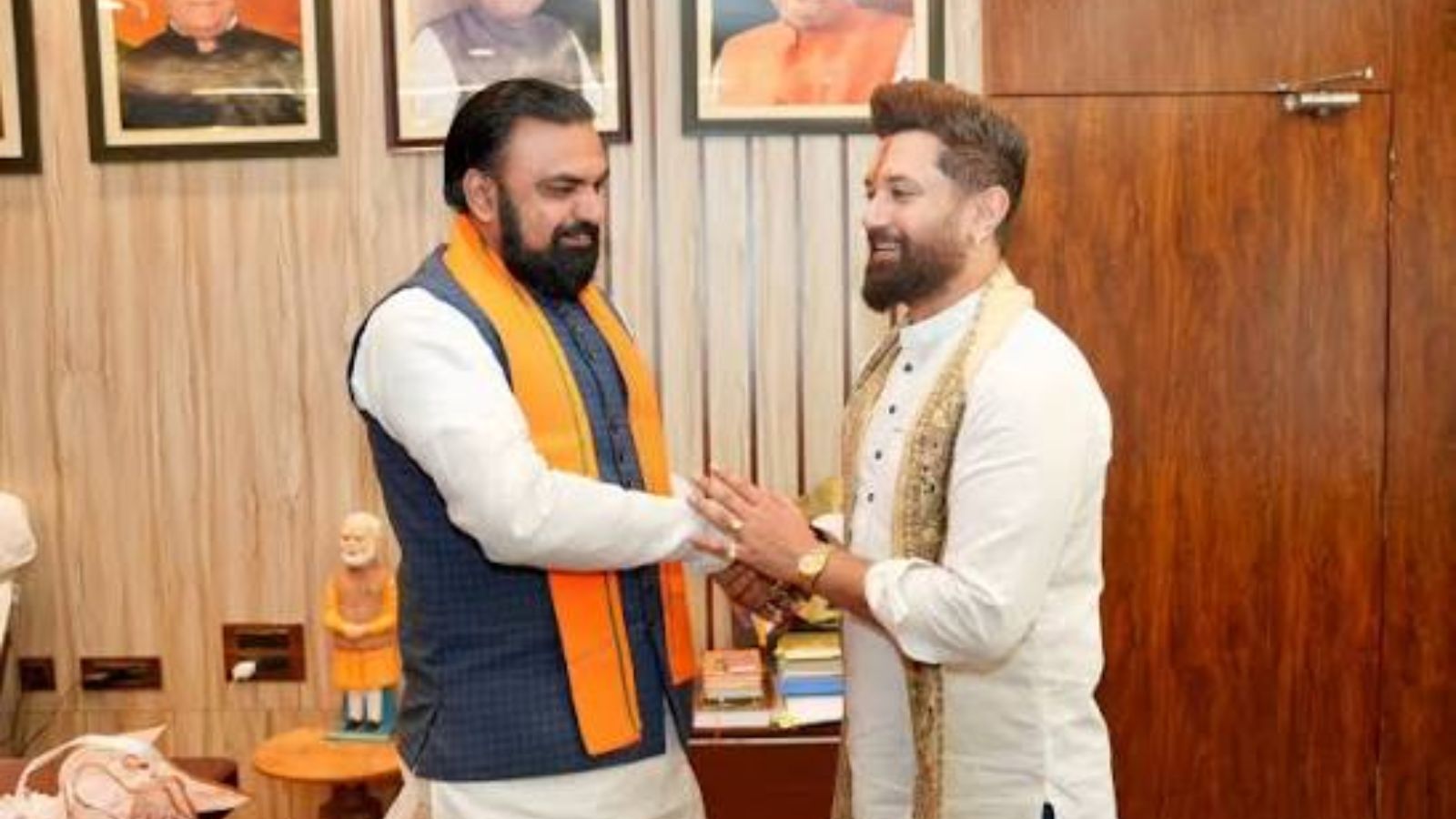 बिहार सीएम सम्राट चौधरी के साथ चिराग पासवान