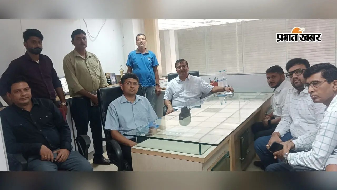 गजराज वाहन शोरूम में मारपीट के बाद फाडा सख्त, सोमवार तक ठोस निर्णय नहीं तो आंदोलन की चेतावनी