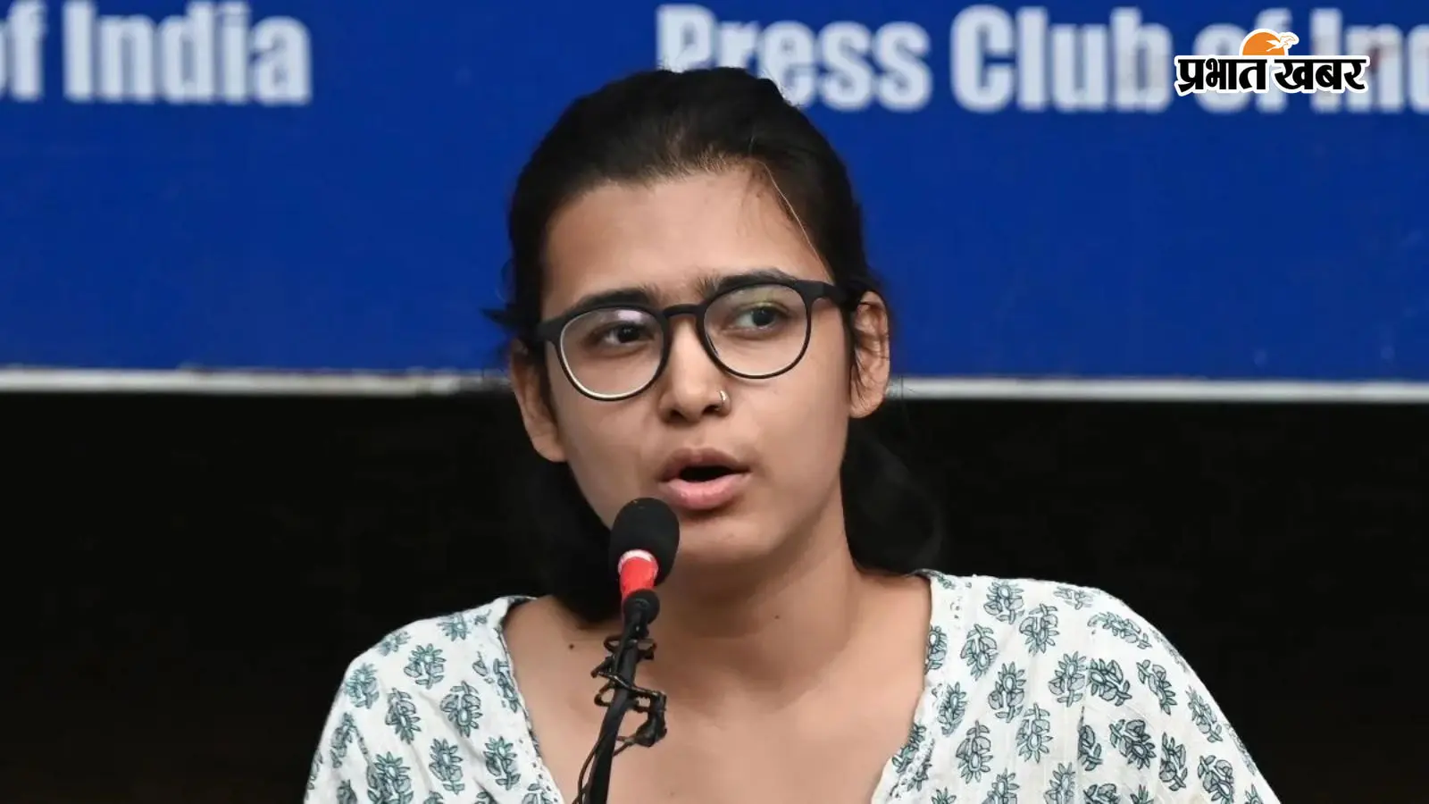 जादवपुर यूनिवर्सिटी पहुंची नेहा बोरा ने सरकार साधा निशाना, कहा-दुनिया में जुल्म रहेगा तो वामपंथ भी...