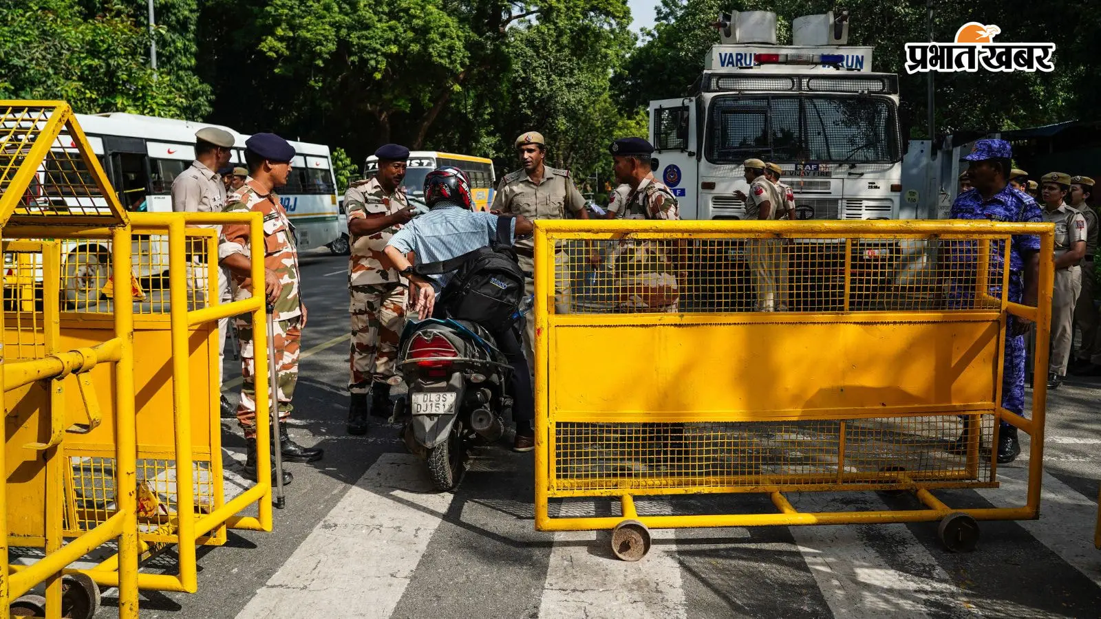 LIVE: INDIA ब्लॉक का मार्च आज, संसद मार्ग से चुनाव आयोग तक कड़ी सुरक्षा