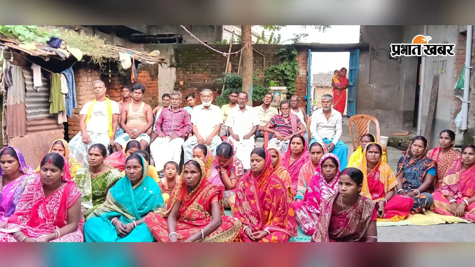 गांव में जुटे सैकड़ों ग्रामीण, स्वास्थ्य जांच संग सरकारी योजनाओं की मिली पूरी जानकारी