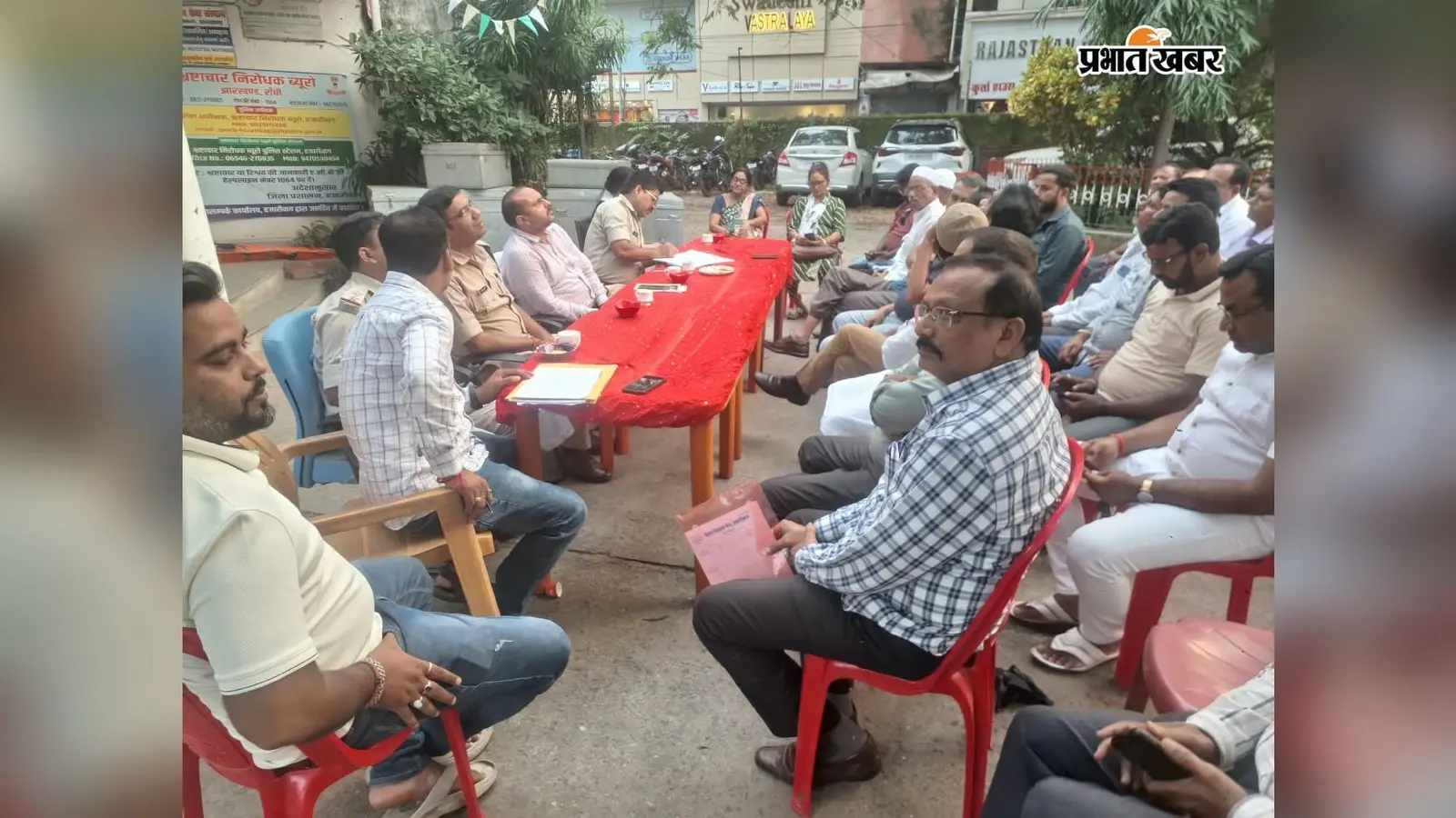 हजारीबाग में दुर्गापूजा को लेकर सदर व लोहसिंघना थाने में शांति समिति की बैठक