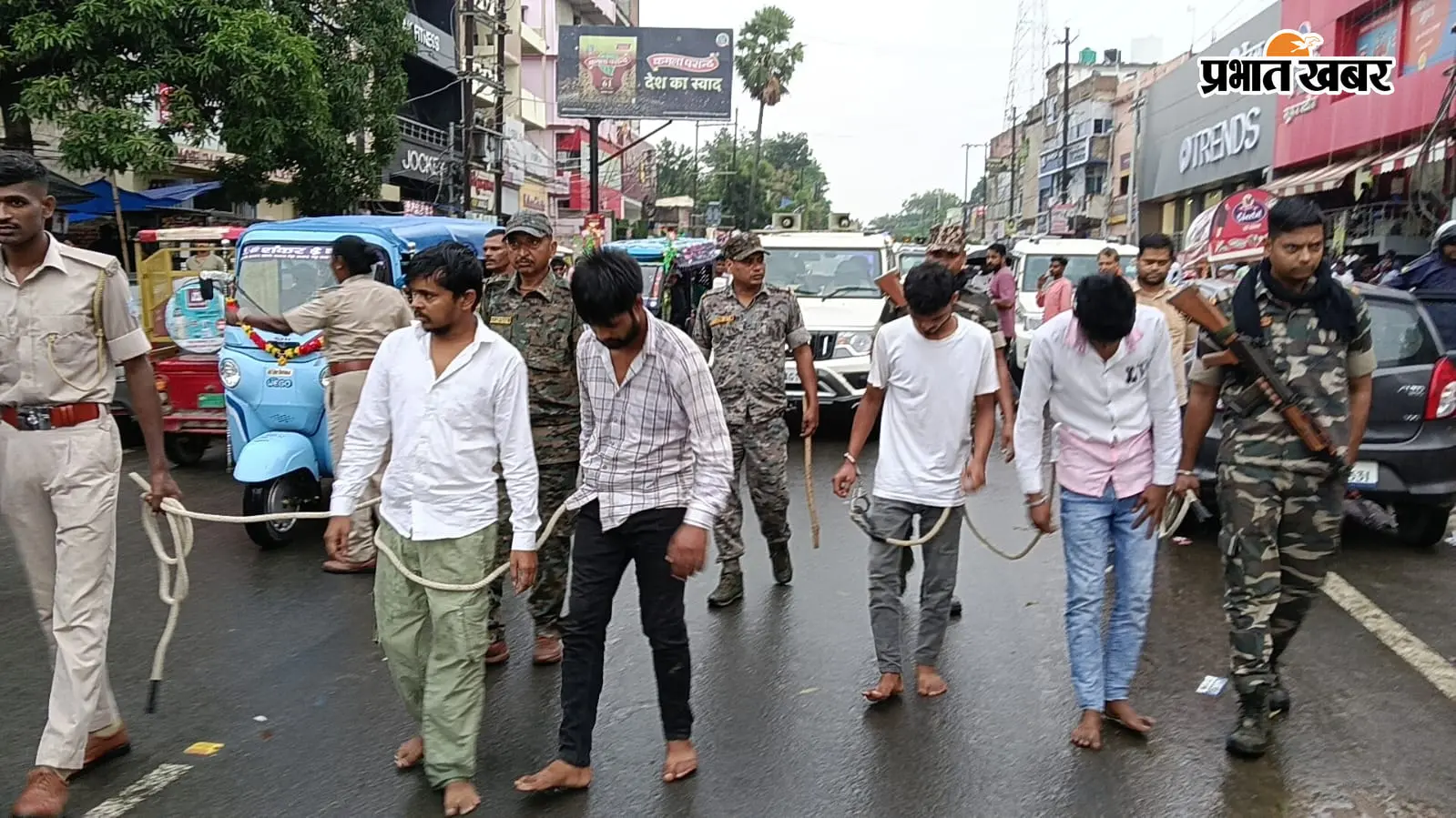 बंगाल ज्वेलर्स लूटकांड में बड़ा एक्शन, चारों आरोपियों को मौके पर ले जाकर पुलिस ने कराया क्राइम सीन री-क्रिएट