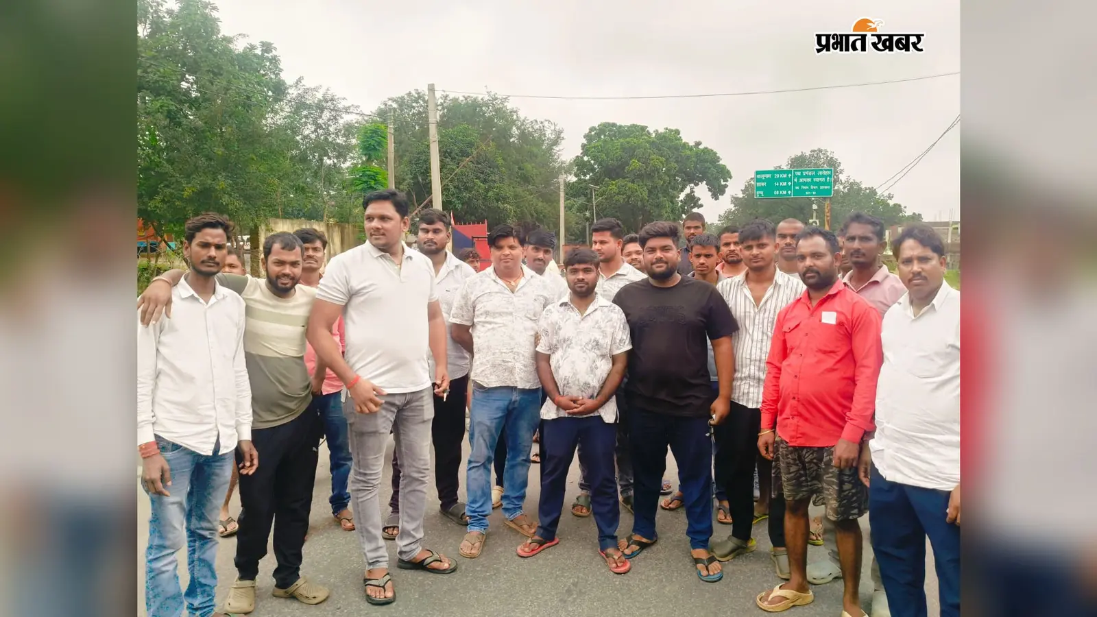Latehar : दुर्गा पूजा समितियों को 126 BNSS का नोटिस, नाराज सदस्यों ने कहा- धारा नहीं हटी तो नहीं करेंगे पूजा