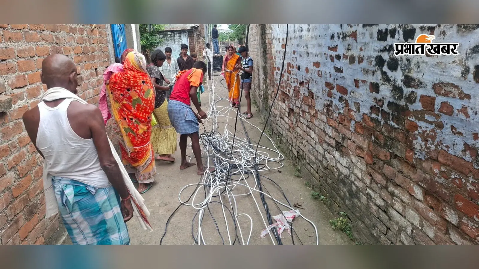 40 साल अंधेरे में रहने के बाद सकरुगढ़ के 200 घरों तक अब पहुंचेगी बिजली