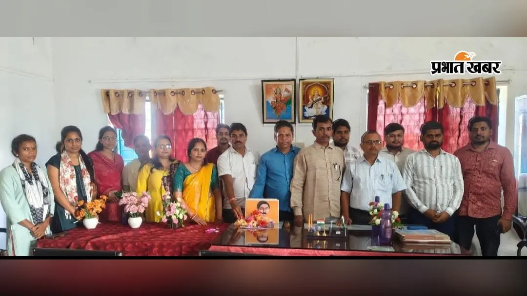 हुसैनाबाद: शहीद भगत सिंह इंटर कॉलेज में मुंशी प्रेमचंद की पुण्यतिथि मनाई गई