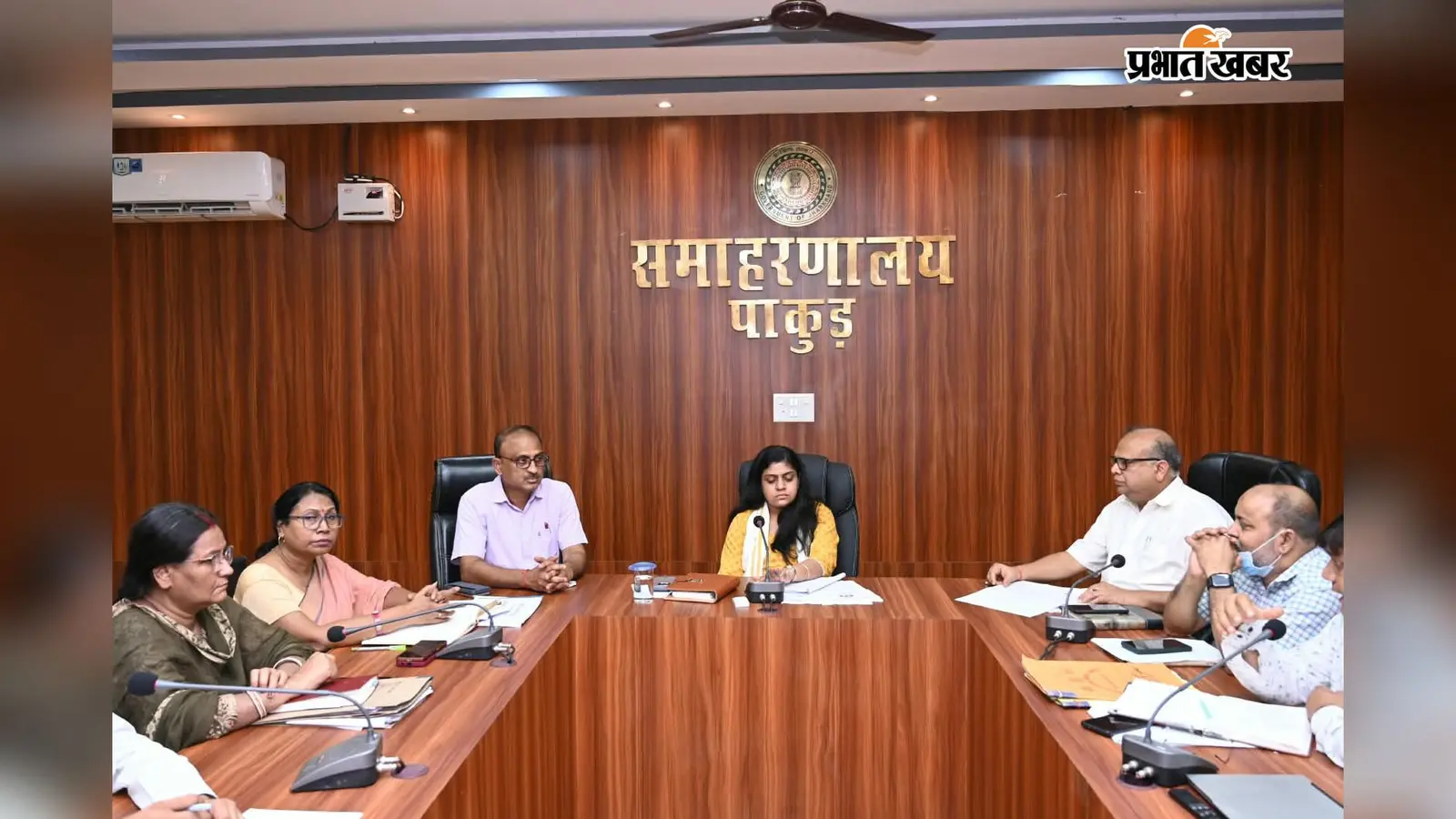 पाकुड़ के स्वास्थ्य उपकेंद्रों में जल्द शुरू होगी प्रसव सुविधा: DC मेघा भारद्वाज ने एमटीसी और टीबी मरीजों के लिए दिए कड़े निर्देश