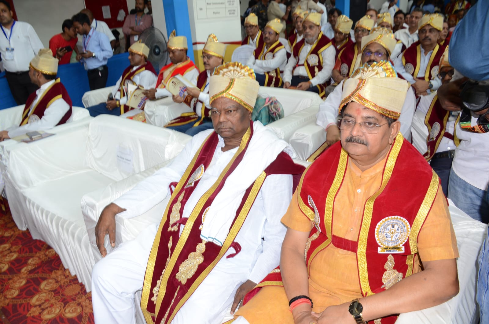 टुंडी और धनबाद विधायक भी पहुंचे दीक्षांत समारोह में