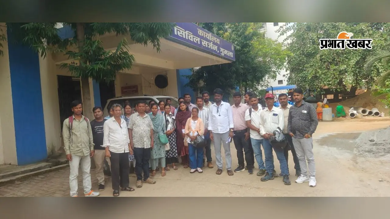 चार महीने से वेतन नहीं मिला, आउटसोर्सिंग स्वास्थ्यकर्मियों ने दी हड़ताल की चेतावनी