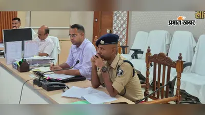 छपरा में दुर्गा पूजा को लेकर प्रशासन अलर्ट, 1100 प्रतिमाओं के लिए लाइसेंस अनिवार्य; हर दो घंटे पर होगी पुलिस गश्ती की जांच