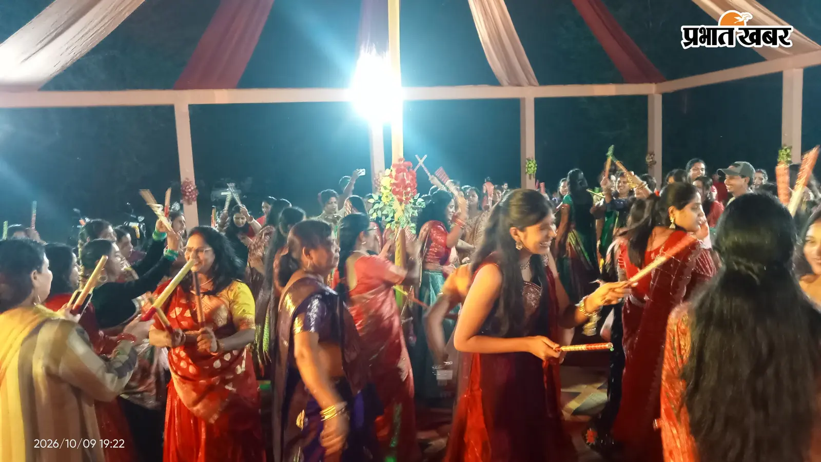 पाकुड़ में डांडिया की धूम,विवाह भवन में भव्य आयोजन